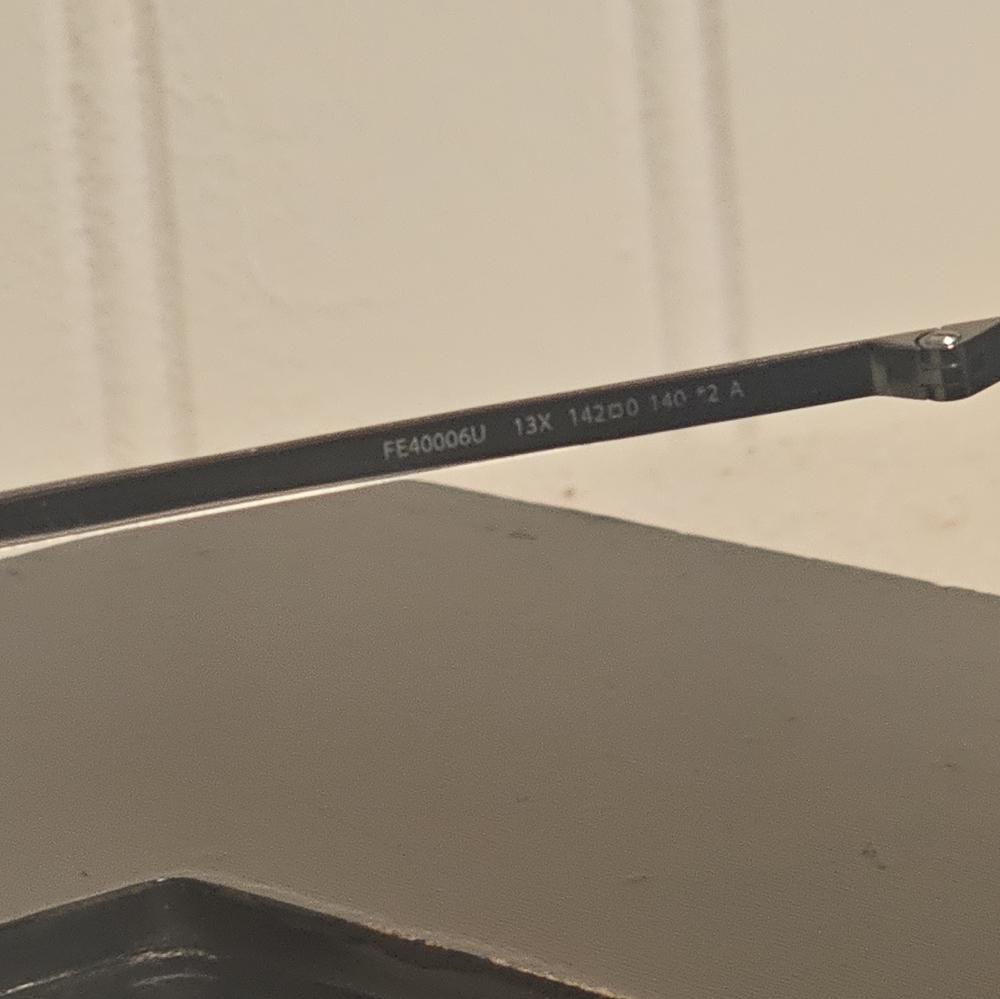 FENDI SUNGLASSES - Picture 4 of 6